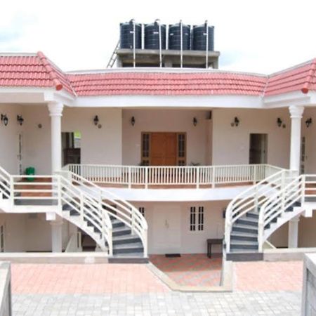 Palve Sugavasam Hotel Ooty Exterior foto